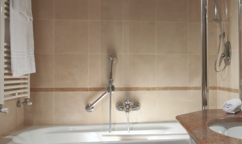 Camera smartworking Hotel Raffaello Milano Camera smartworking Hotel Raffaello Milano