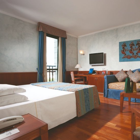 Camera family Hotel Raffaello Milano Camera family Hotel Raffaello Milano