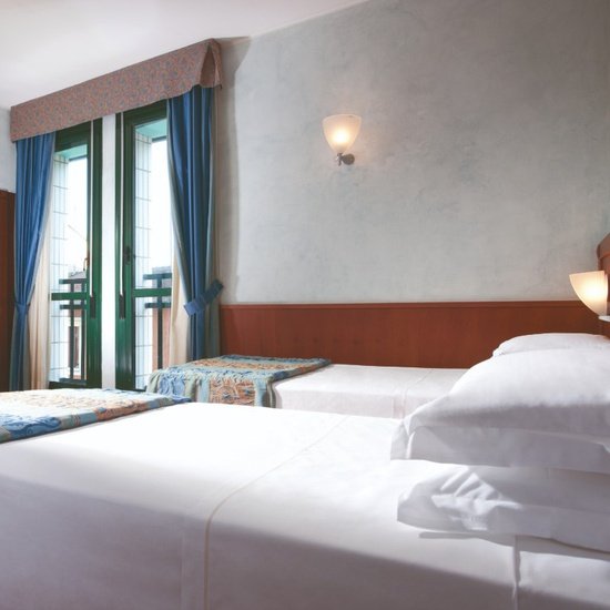 Camera twin Hotel Raffaello Milano Camera twin Hotel Raffaello Milano