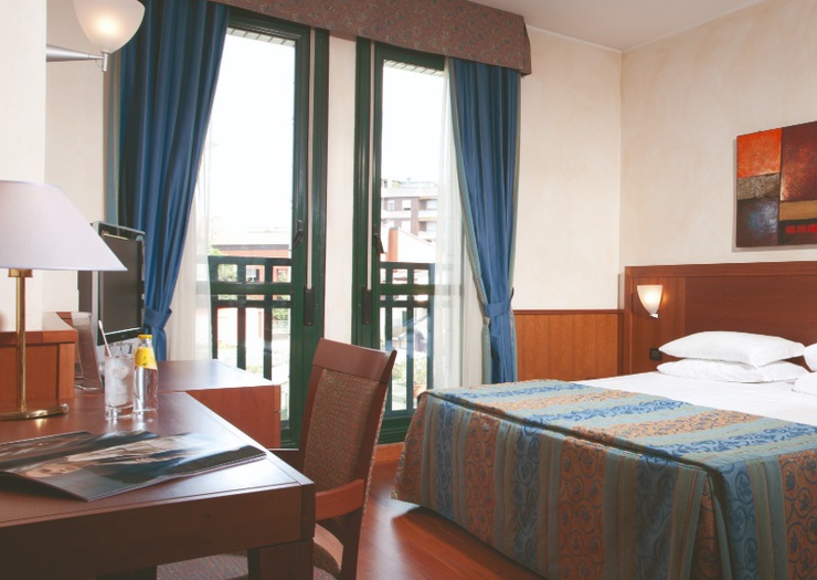 Camera doppia Hotel Raffaello Milano Camera doppia Hotel Raffaello Milano