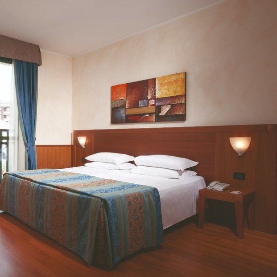 Camera doppia Hotel Raffaello Milano Camera doppia Hotel Raffaello Milano