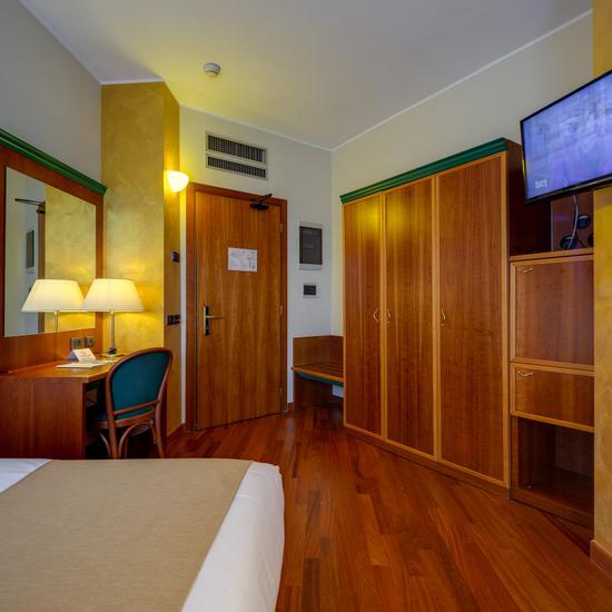 Camera singola Hotel Raffaello Milano Camera singola Hotel Raffaello Milano