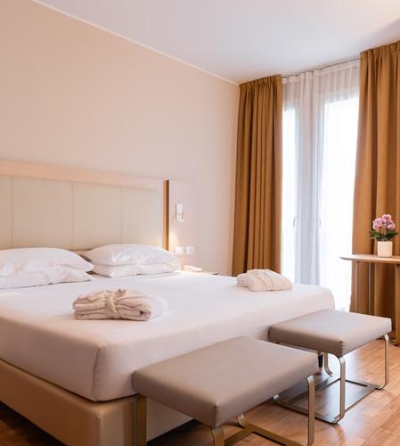 Ti aspettano vantaggi esclusivi! Hotel Raffaello Milano Ti aspettano vantaggi esclusivi! Hotel Raffaello Milano